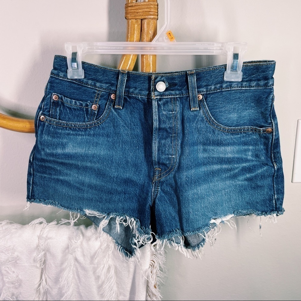 Levi's Blue 501 Button Fly Denim Shorts sz 27